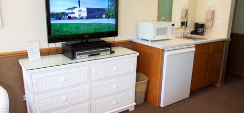 tv and dresser